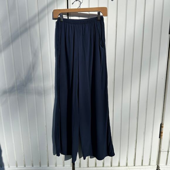 Alo Yoga Breezy Wide Leg Pants Regular Length XS Navy EUC $158 Retail Sold Out - Picture 2 of 16